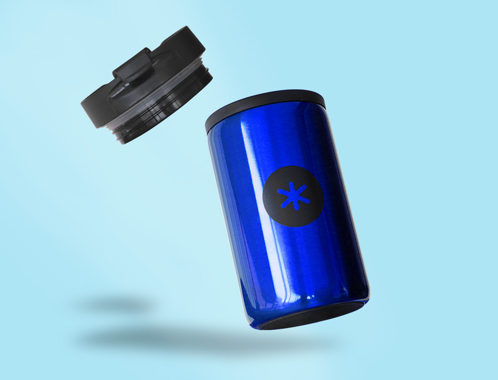 VASO ANTARTIK ACERO INOXIDABLE CON TAPA DOSIFICADOR DE SEGURIDAD Y BASE ACOLCHADA 290 ML COLOR AZUL