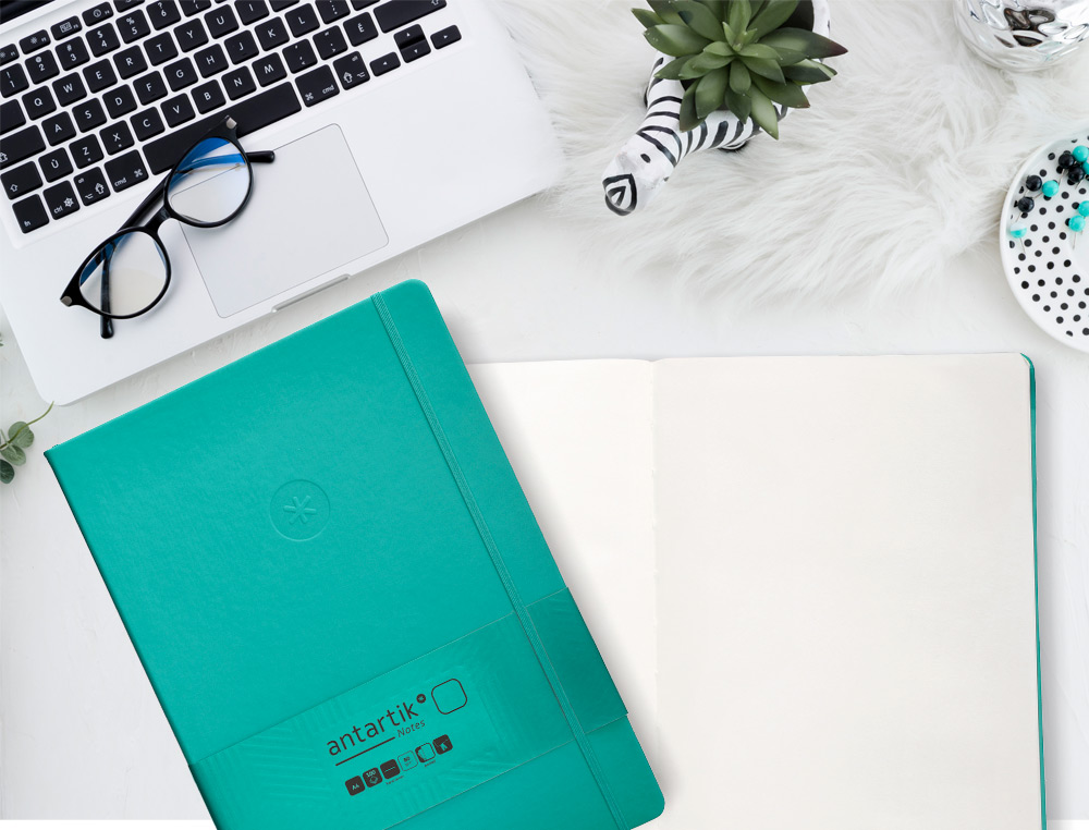CUADERNO CON GOMILLA ANTARTIK NOTES TAPA DURA A4 HOJAS LISAS TURQUESA 100 HOJAS 80 GR FSC