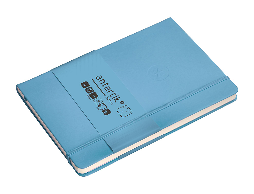 CUADERNO CON GOMILLA ANTARTIK NOTES TAPA DURA A5 HOJAS PUNTOS AZUL CLARO 100 HOJAS 80 GR FSC