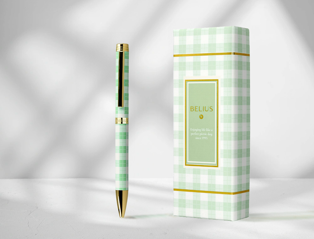 BOLIGRAFO BELIUS PICNIC ALUMINIO COLOR VERDE DORADO TINTA COLOR AZUL CAJA DE DISEÑO