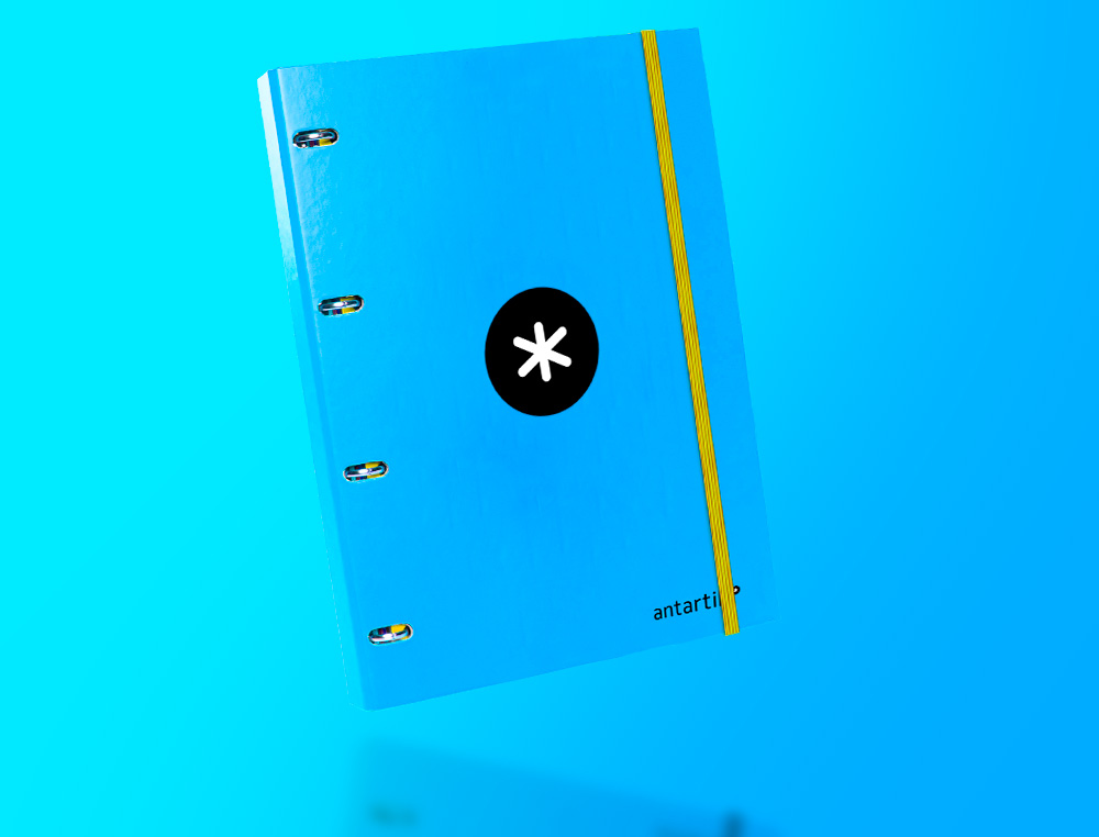 CARPETA CON RECAMBIO ANTARTIK A4 CUADRO 5MM FORRADA 4 ANILLAS 25MM REDONDAS COLOR AZUL